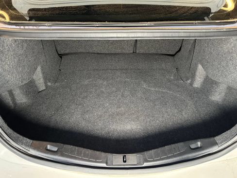 Used 2020 Ford Fusion SE FWD image 22