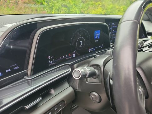 Used 2023 Cadillac Escalade Sport w/ LPO, ONYX Package AWD/4WD image 23