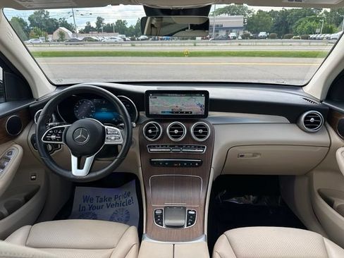 Used 2022 Mercedes-Benz GLC 300 4MATIC image 30