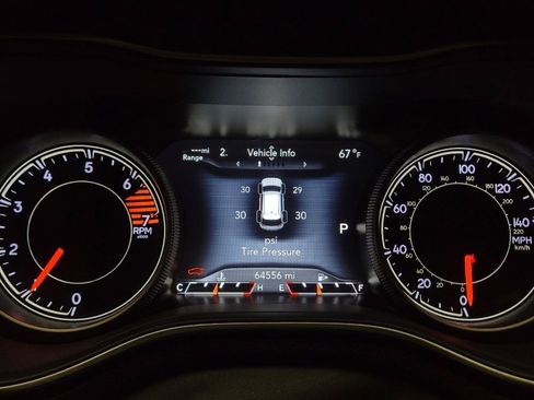 Used 2019 Jeep Cherokee Limited image 23