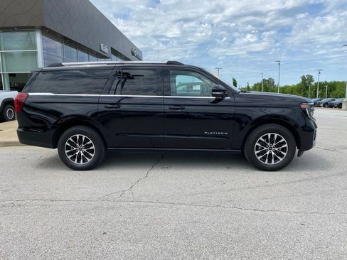 Used 2025 Ford Expedition Max Platinum AWD/4WD image 9