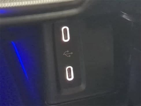 Certified 2026 Mercedes-Benz GLC 300 4MATIC image 31