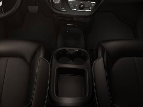 New 2026 Chrysler Pacifica Select image 4