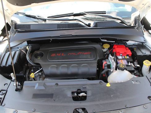 Used 2021 Jeep Compass Limited AWD/4WD image 21