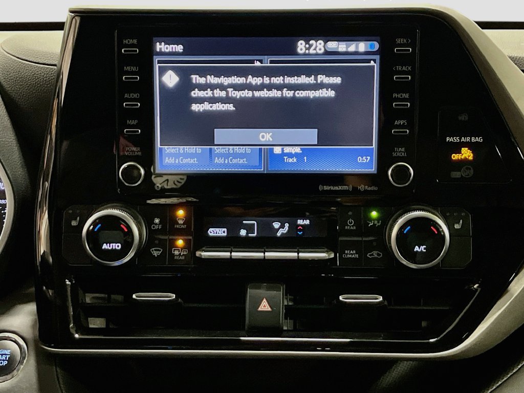 Used 2022 Toyota Highlander XLE FWD image 23