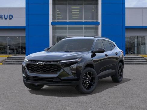 New 2026 Chevrolet Trax LT FWD image 6