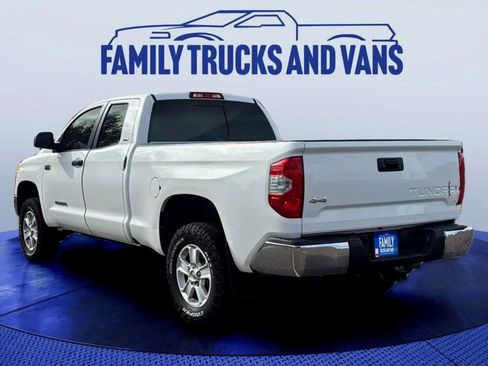 Used 2015 Toyota Tundra SR5 image 3