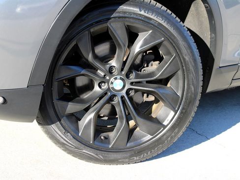 Used 2016 BMW X3 xDrive28d image 10