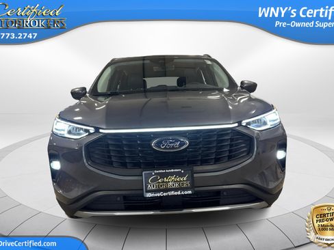 Used 2025 Ford Escape Platinum image 2