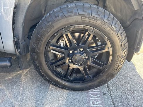 Used 2020 Toyota Tundra SR5 w/ SR5 Upgrade Package image 3