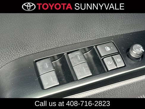 Used 2026 Toyota Camry SE FWD image 18