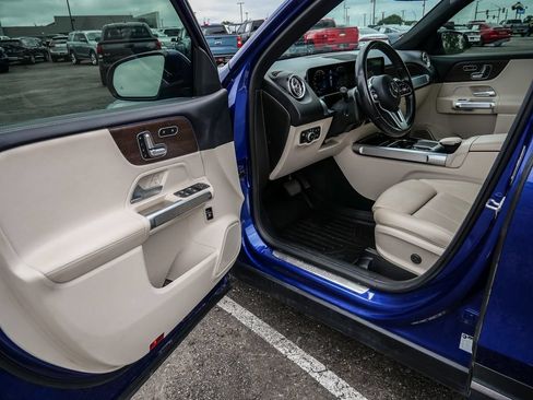 Used 2021 Mercedes-Benz GLB 250 4MATIC image 54