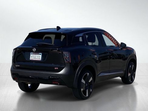 Used 2025 Nissan Kicks SR FWD image 8