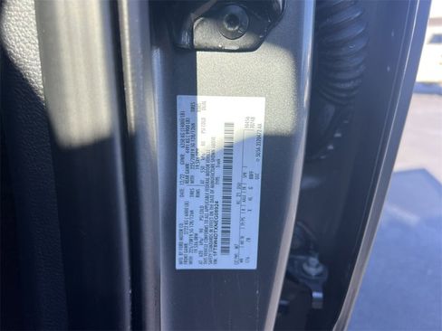 Used 2022 Ford F450 Platinum w/ FX4 Off-Road Package image 18