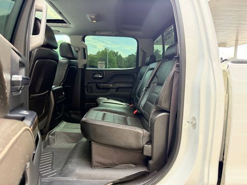 Used 2015 GMC Sierra 2500 Denali w/ Duramax Plus Package AWD/4WD image 34
