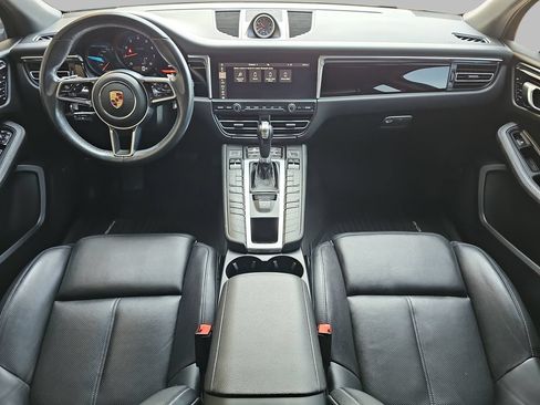 Used 2019 Porsche Macan AWD/4WD image 11