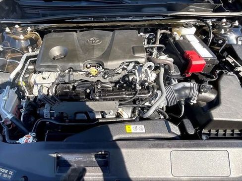 Used 2023 Toyota Camry SE image 10