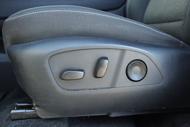 Used 2024 Chevrolet Traverse LT FWD image 21