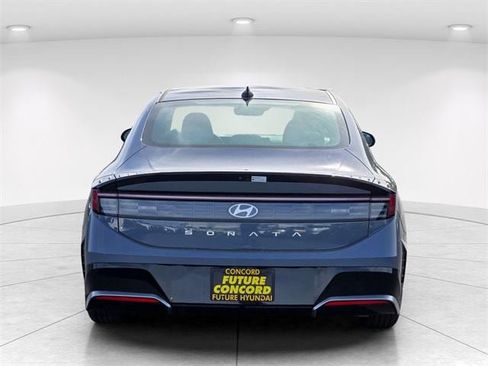 New 2025 Hyundai Sonata SEL image 4