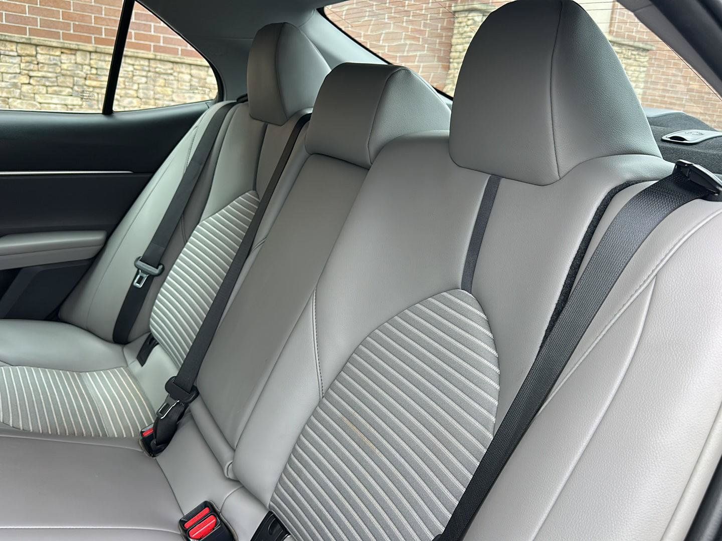 Used 2022 Toyota Camry SE FWD image 27