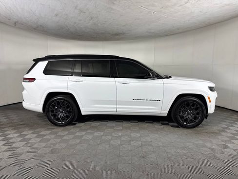 Used 2026 Jeep Grand Cherokee L Summit w/ Obsidian Package AWD/4WD image 4