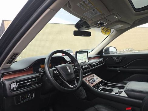 Used 2024 Lincoln Aviator Reserve image 10