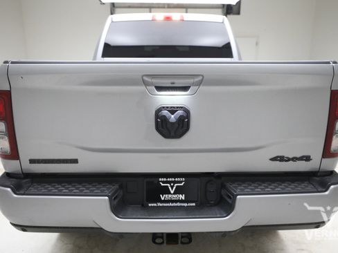 Used 2022 RAM 2500 Big Horn w/ Night Edition AWD/4WD image 3