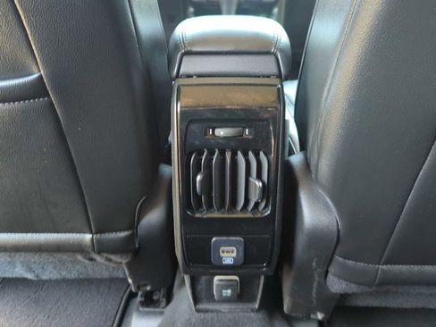 Used 2022 Jeep Compass Latitude AWD/4WD image 30