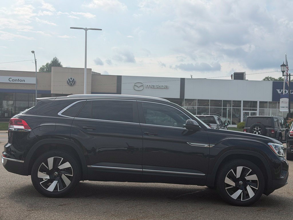 Used 2026 Volkswagen Atlas Cross Sport SEL AWD/4WD image 6