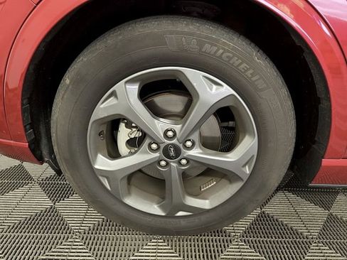 Used 2023 Ford Escape ST-Line w/ Cold Weather Package FWD image 9