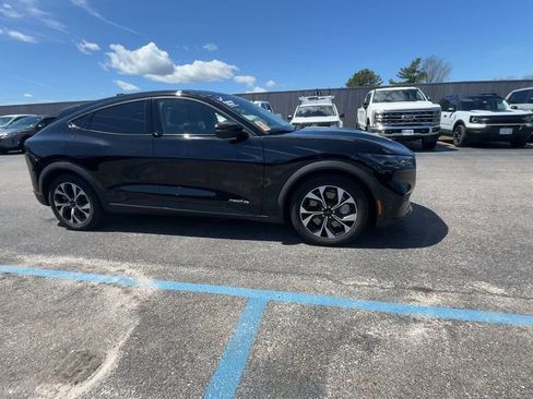 Used 2025 Ford Mustang Mach-E Select AWD/4WD image 20