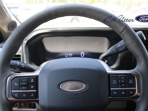 New 2026 Ford F250 Platinum AWD/4WD image 18