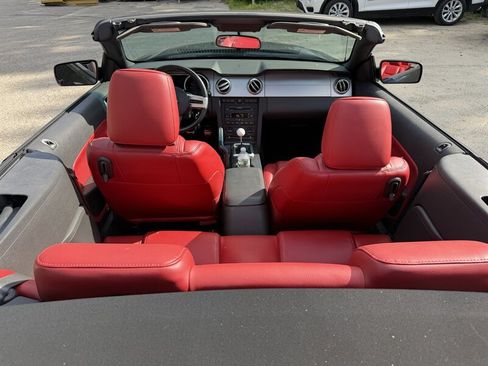 Used 2007 Ford Mustang GT Premium RWD image 9
