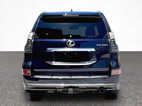 Used 2023 Lexus GX 460 Premium w/ Accessory Package AWD/4WD image 6