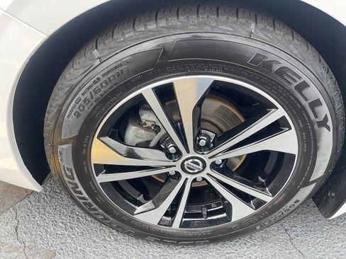 Certified 2022 Nissan Sentra SV w/ Trunk Package image 24