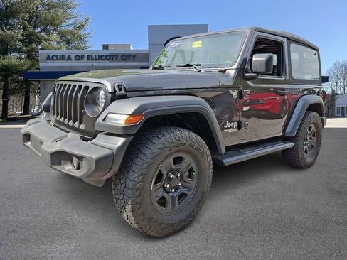 Used 2020 Jeep Wrangler Sport AWD/4WD image 3