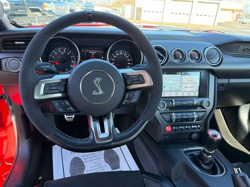 Used 2016 Ford Mustang Shelby GT350 w/ Technology Package image 3
