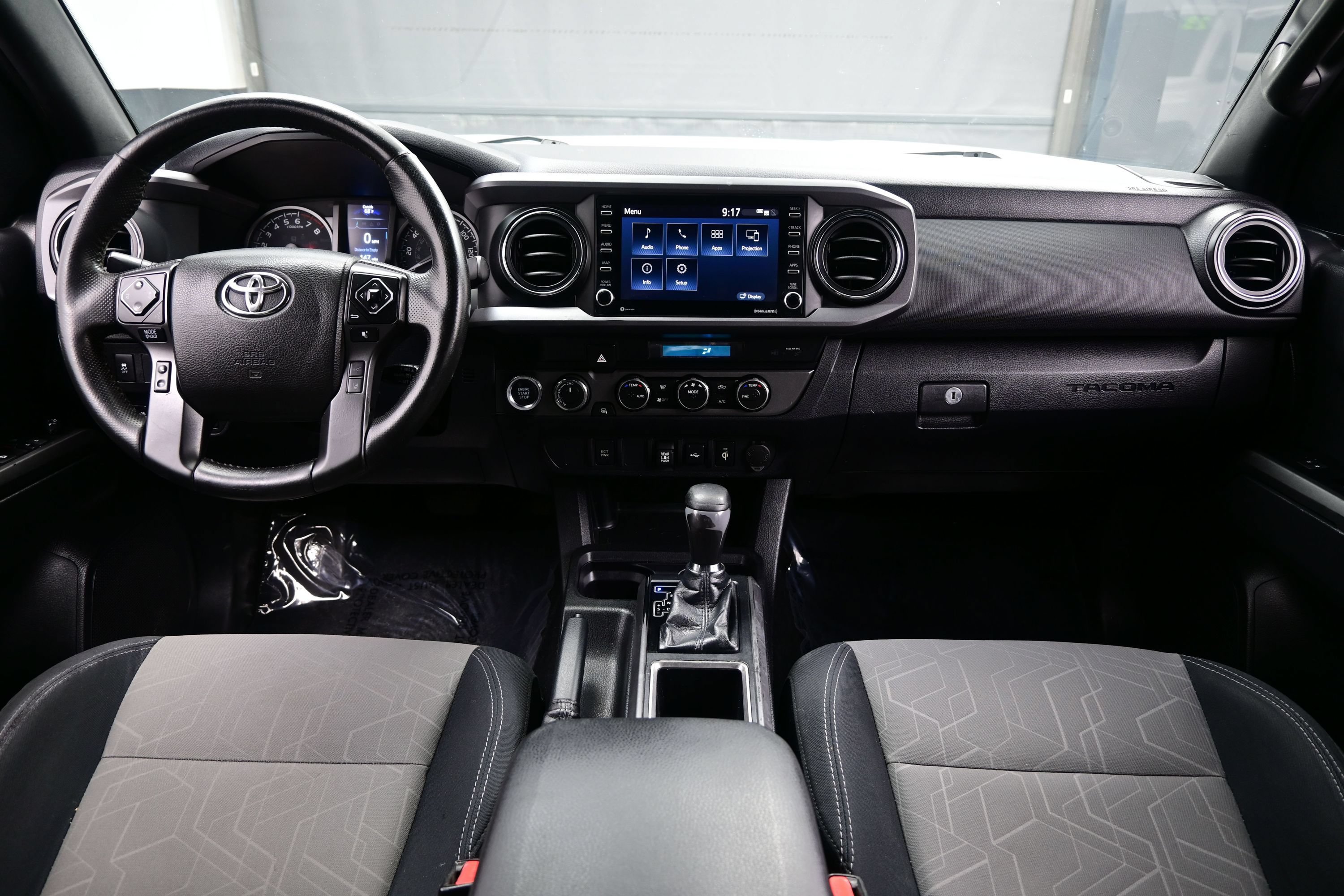 Used 2023 Toyota Tacoma TRD Off-Road AWD/4WD image 17