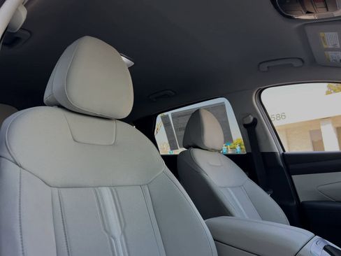 New 2025 Hyundai Tucson SEL image 17