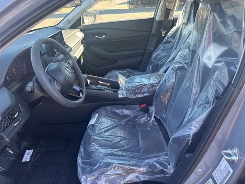 New 2025 Honda Accord SE image 7