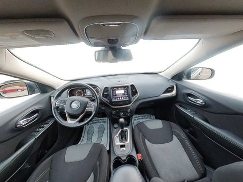 Used 2014 Jeep Cherokee Latitude w/ Comfort/Convenience Group image 24