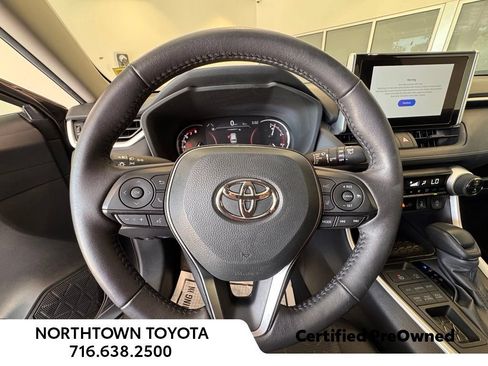Used 2025 Toyota RAV4 XLE w/ Weather Package AWD/4WD image 8