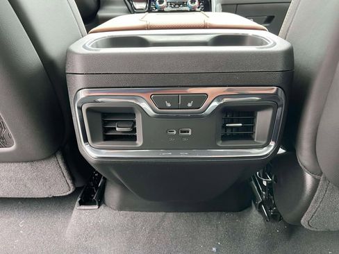 New 2026 GMC Sierra 2500 Denali Ultimate AWD/4WD image 15