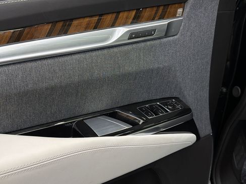Used 2026 Cadillac Escalade Platinum Sport AWD/4WD image 22