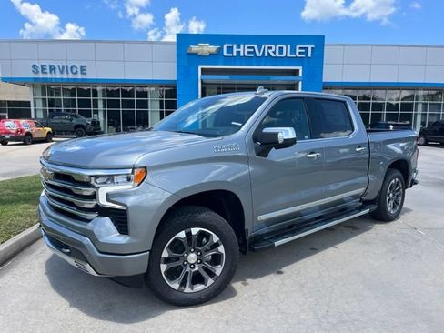 New 2026 Chevrolet Silverado 1500 High Country w/ Technology Package AWD/4WD image 2