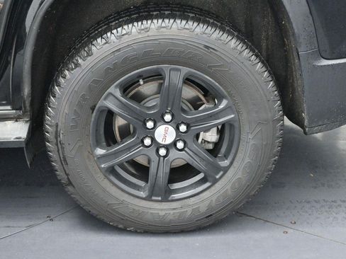 Used 2023 GMC Acadia AT4 AWD/4WD image 40