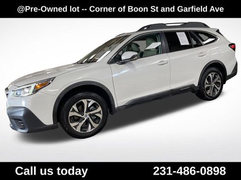 Used 2020 Subaru Outback Limited w/ Popular Package #2 AWD/4WD image 1