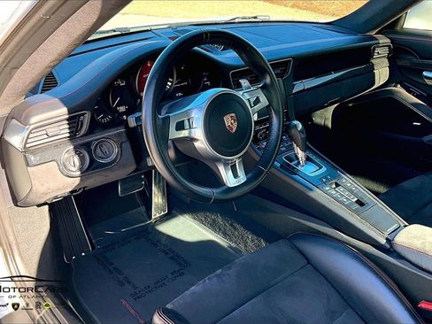 Used 2015 Porsche 911 Carrera 4 GTS image 13