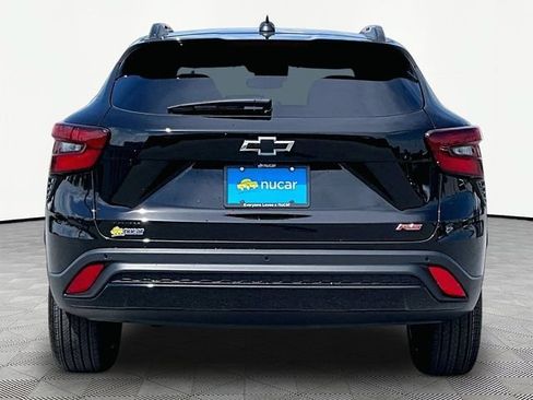New 2026 Chevrolet Trax RS w/ Sunroof Package FWD image 5