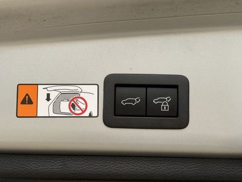 Used 2025 Toyota Corolla Cross AWD Hybrid w/ Convenience Package image 35